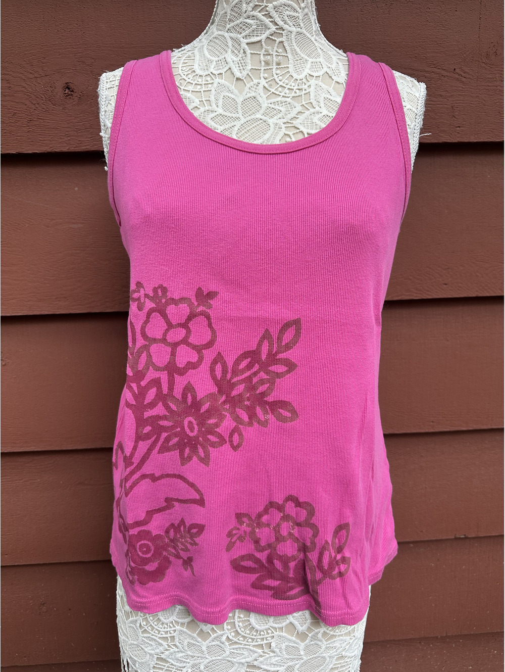Basic Editions Hot Pink Ribbed Graphic Tank Top